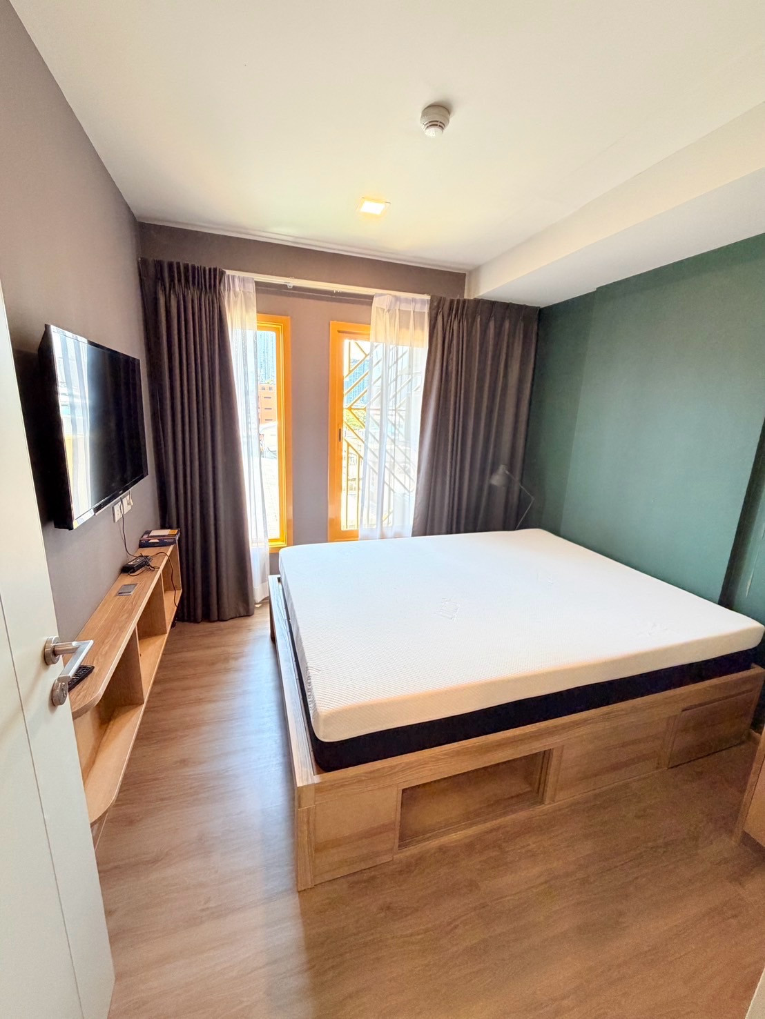 For rent, The base sukhumvit 50, 6th floor, size 35 sq m, onebed plus, 1 bedroom, 1 bathroom, price 18,000 baht, onebed pluse, near BTS On Nut 🚝 ready to move in, negotiable For rent, The base sukhumvit 50, 6th floor, size 35 sq m, onebed plus, 1 bedroom, 1 bathroom, price 18,000 baht, onebed pluse, near BTS On Nut 🚝 ready to move in, negotiable