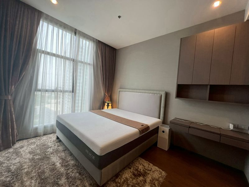 For rent Sale 2 bed rooms The Diplomat Sathorn fully furnished and ready to move in  High Floor  