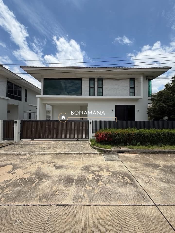 ให้เช่า/ขาย บ้านเดี่ยว หมู่บ้าน เพอร์เฟค เพลส พระราม 9-กรุงเทพกรีฑา