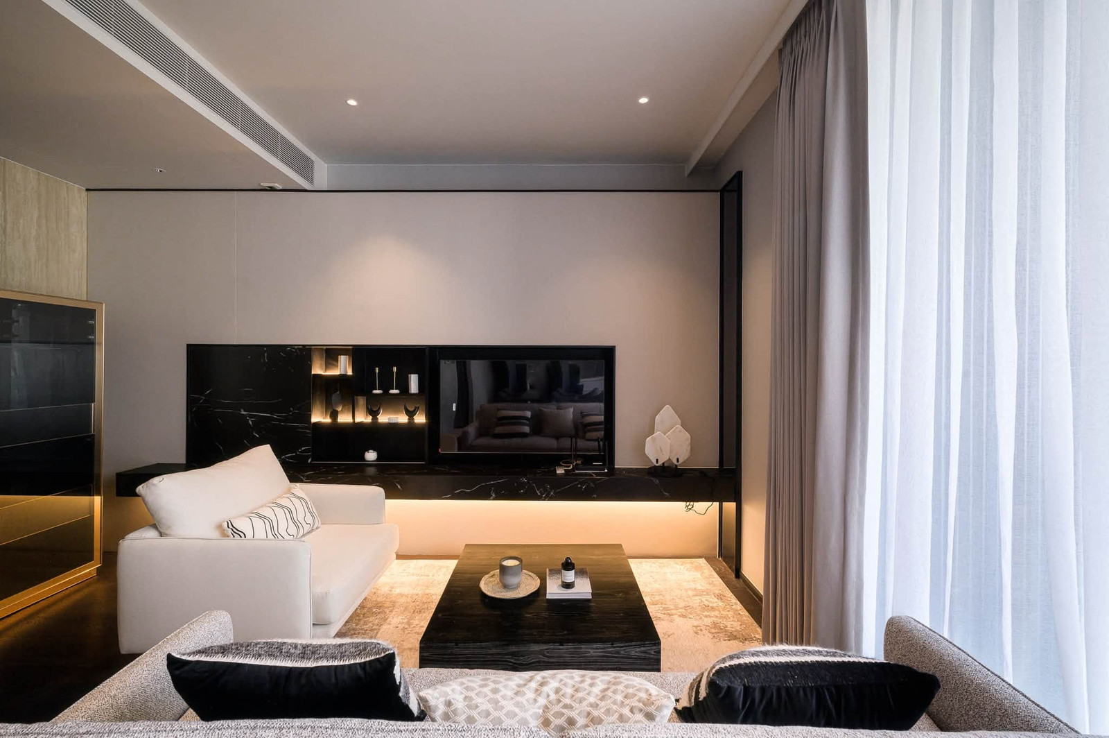 FOR RENT 📍LAVIQ Sukhumvit 57 (ลาวีค สุขุมวิท 57) พร้อมเข้าอยู่ เช่าเพียง 98,000 บาท / เดือน  ราคาขาย 24,500,000 บาท – รูปที่ 3