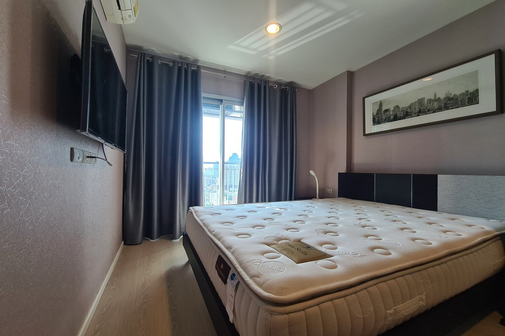 🔥 ขายพร้อมผู้เช่า !! 🔥 Rhythm Sathorn - Narathiwas, 1 ห้องนอน, 1 ห้องน้ำ, ชั้นสูง 19++, วิวสวย !! Code C20221201031 แต่งครบ, ราคาพิเศษ!!📣📣
