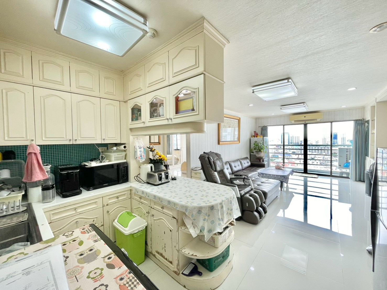*Hot*Urgent sale Lumpini Condo Thana Tower, hurry to sell, lower than market, built-in throughout!!!!