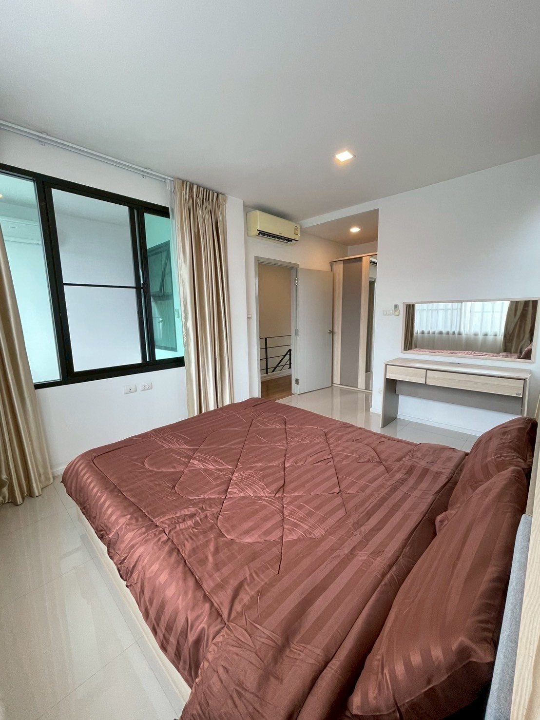 🏡✨ Luxury 3-Storey House for Rent in Malada, San Phak Wan – Only 21,000 THB/Month! 🏡✨ Luxury 3-Storey House for Rent in Malada, San Phak Wan – Only 21,000 THB/Month!