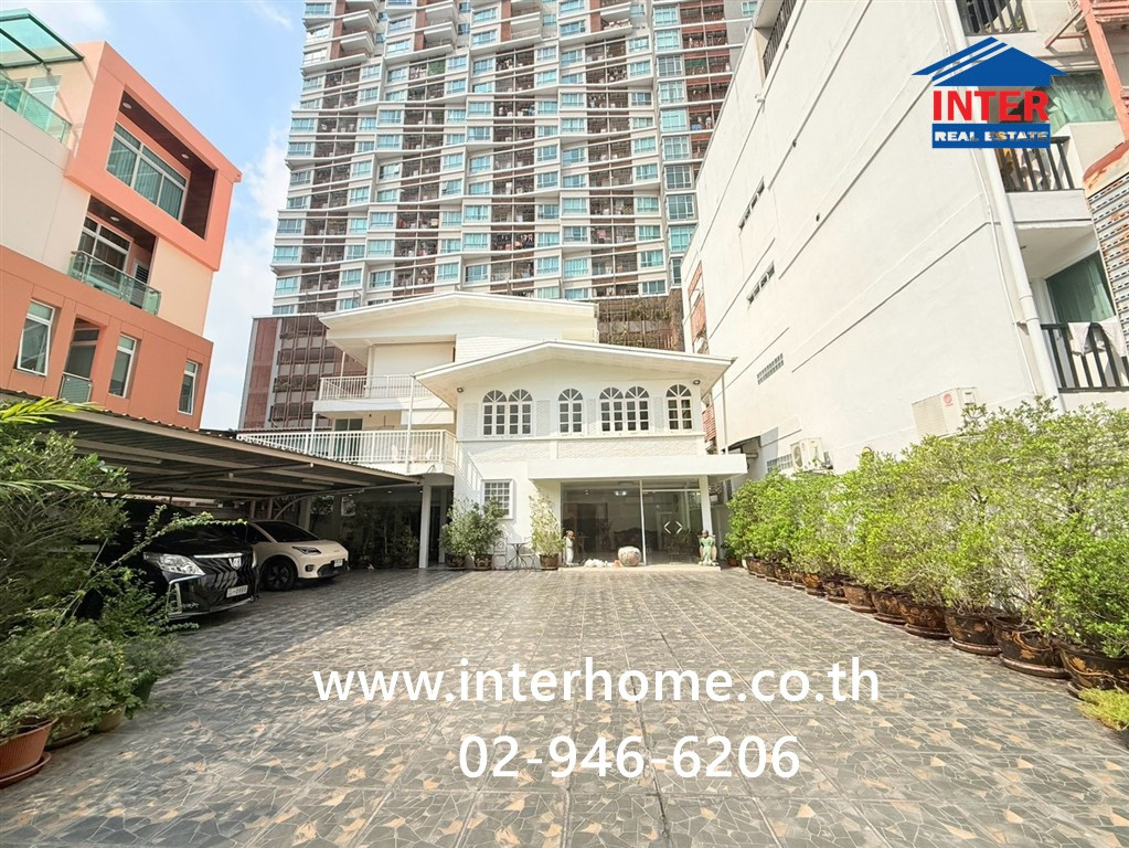 3-story detached house, 112 sq m., detached house for rent. Near BTS St. Louis, Soi Sathorn 9, North Sathorn Road, Yannawa District, Bangkok 3-story detached house, 112 sq m., detached house for rent. Near BTS St. Louis, Soi Sathorn 9, North Sathorn Road, Yannawa District, Bangkok