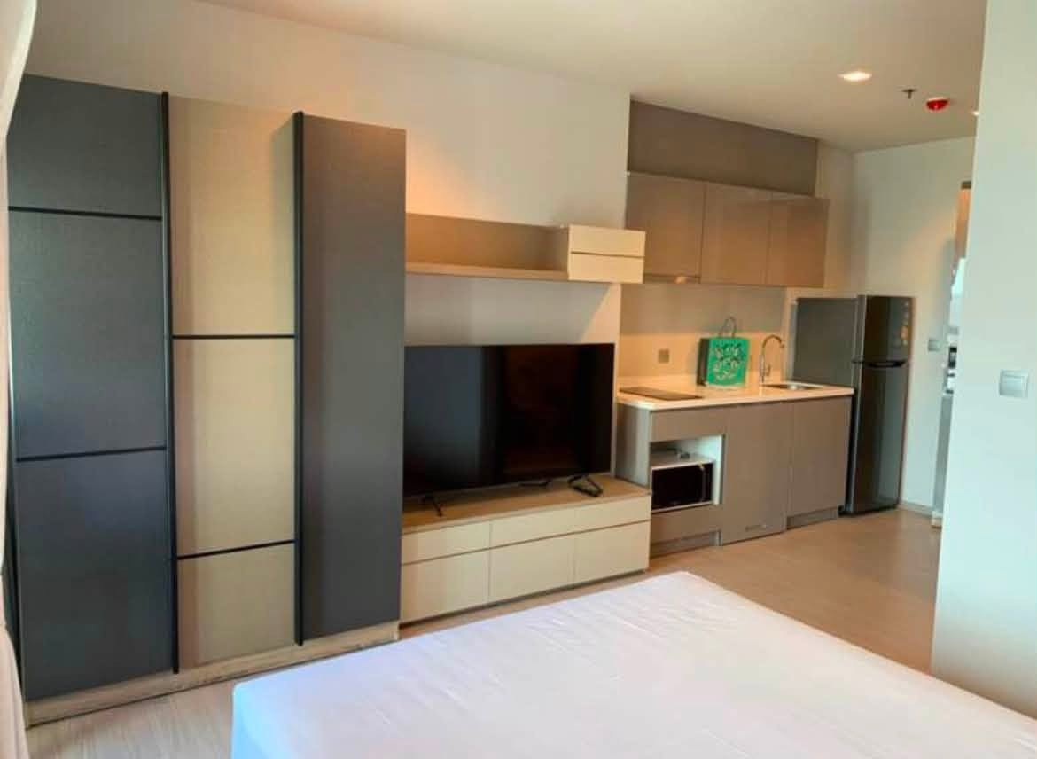 Condo for Rent LIFE Asoke - Rama 9