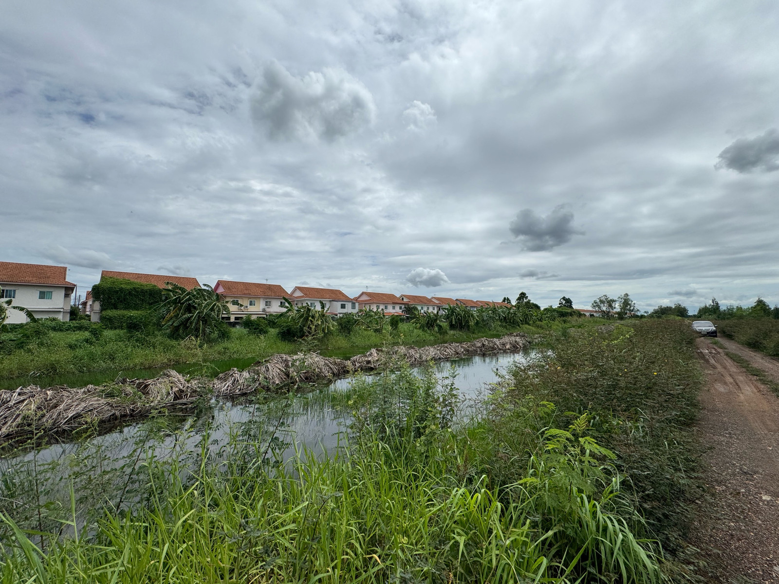 Empty land for sale, 1 rai, Soi Sawai Pracharat 41 (Lam Luk Ka Khlong 4), good location near Lat Sawai Central Market, suitable for a warehouse, SME, home office, residence (negotiable) – รูปที่ 2
