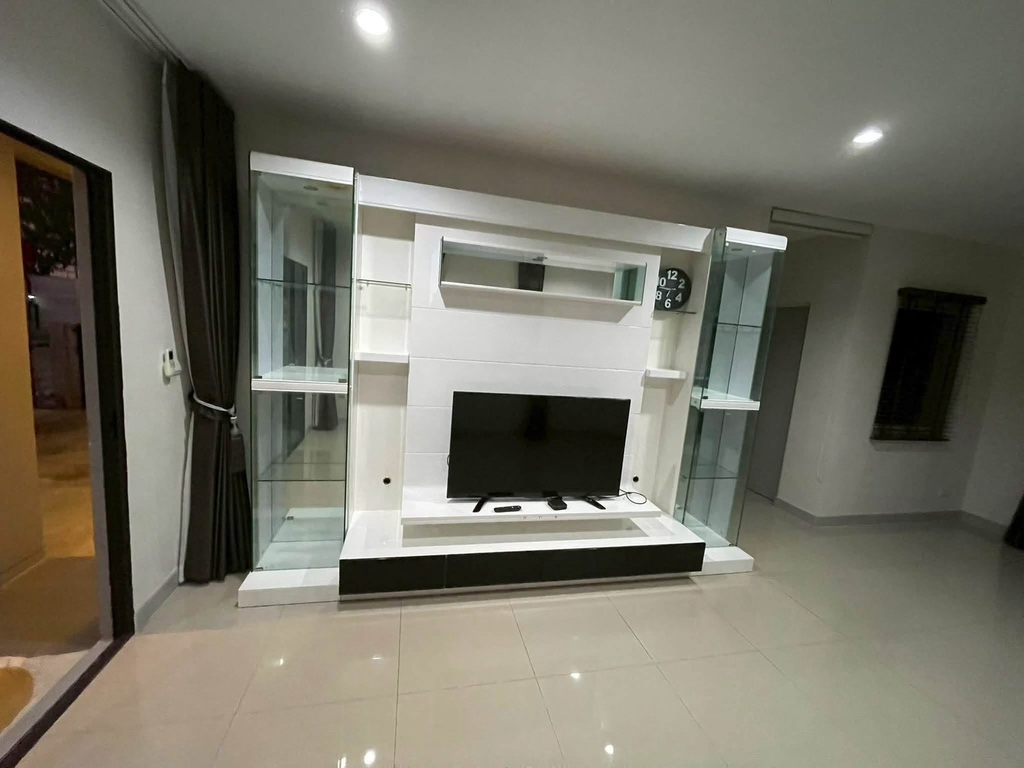 🏡✨ ปล่อยเช่า ทาวน์โฮม AP Pleno ติวานนท์ 3 ห้องนอน 3 ห้องน้ำ บ้านสวย พร้อมเข้าอยู่ | เฟอร์นิเจอร์ครบ | ใกล้สวนอุตสาหกรรมบางกะดี | เดินทางสะดวก 💰 ค่าเช่าเพียง 30,000 บาท/เดือน ✅ ฟรีค่าส่วนกลาง – รูปที่ 3