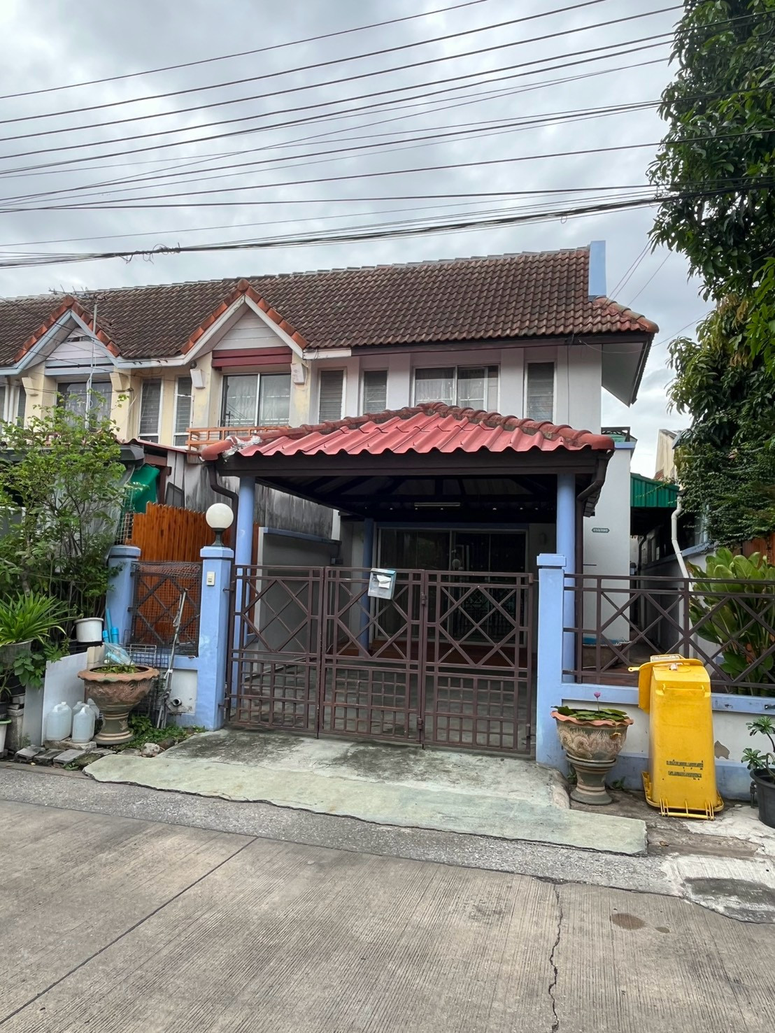 ขายด่วน! ทาวน์เฮ้าส์หลังริม แปลงสวย พร้อมอยู่ หมู่บ้านพูนสินธานี 3 ราคาเพียง 2,400,000 บาท – รูปที่ 4