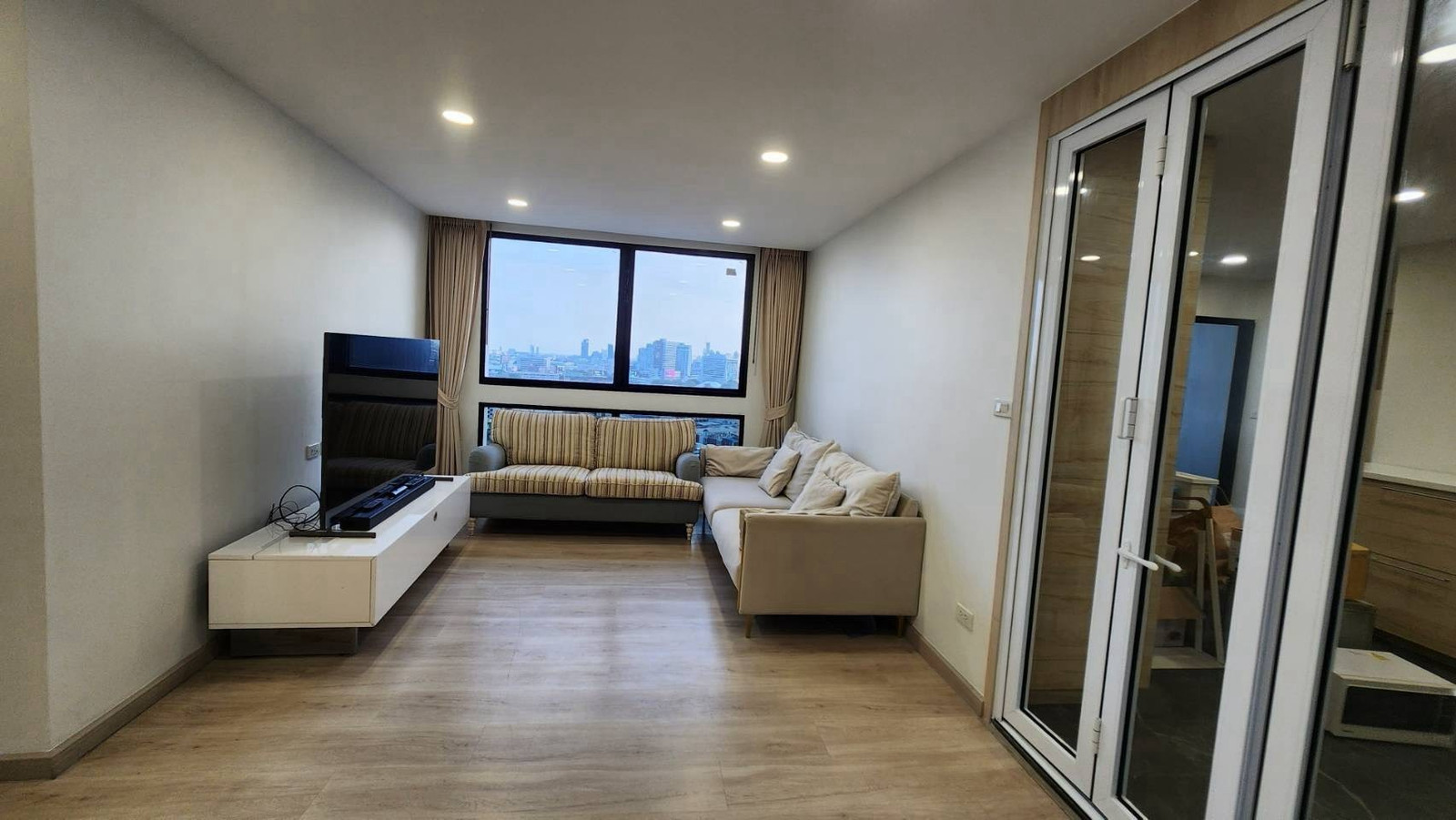 LTH16039 - Condo for Sale Phrom Phong | President Park | 223 sq.m. | 4 Bed 3 Bath | BTS Phrom Phong | 19.8 MB | Condo for sale Phrom Phong LTH16039 - Condo for Sale Phrom Phong | President Park | 223 sq.m. | 4 Bed 3 Bath | BTS Phrom Phong | 19.8 MB | Condo for sale Phrom Phong