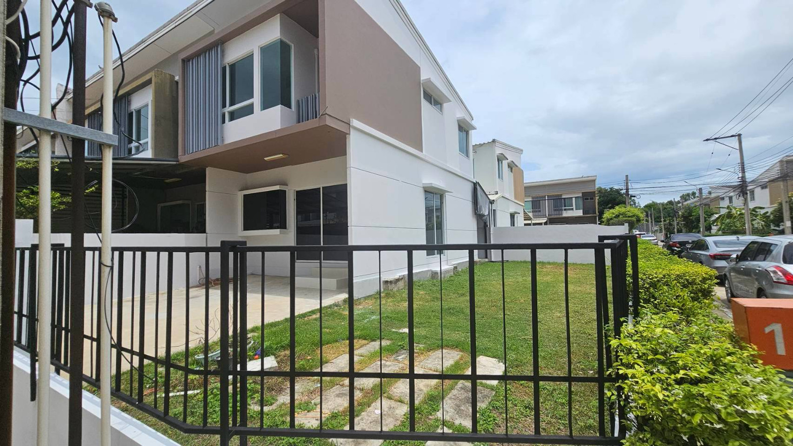 For rent, 2-story townhome, corner unit, Indy project, Pracha Uthit 90 (2) – รูปที่ 4