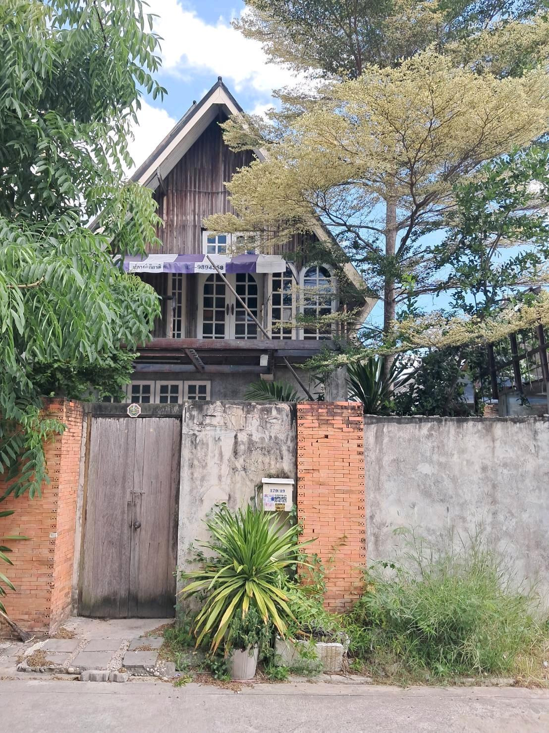 ​2-story detached house for rent, 81 sq m, prime location, Soi Wat Luang Pho To, Bang Phli, suitable for a restaurant, cafe or office.