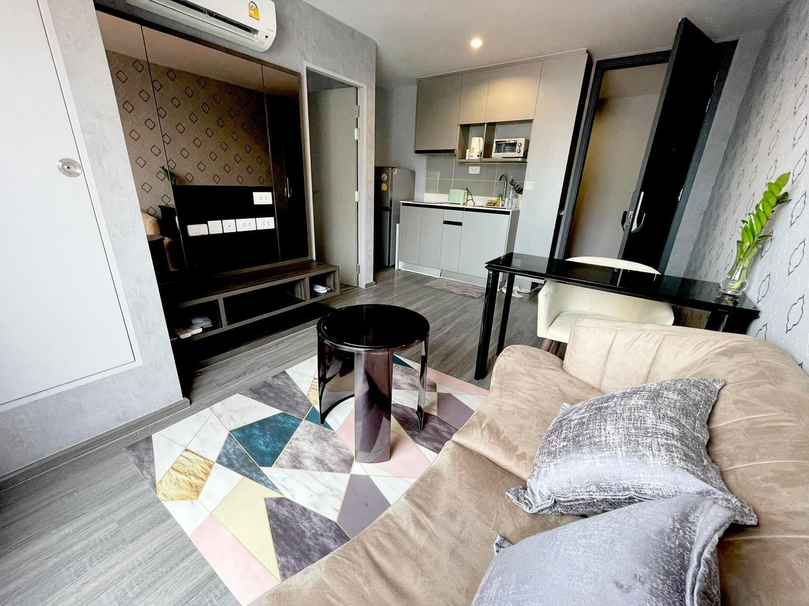 ราคาดี low rise 🏙️(For Rent/ให้เช่า) IDEO Mobi Sukhumvit 40 (Ekkamai)