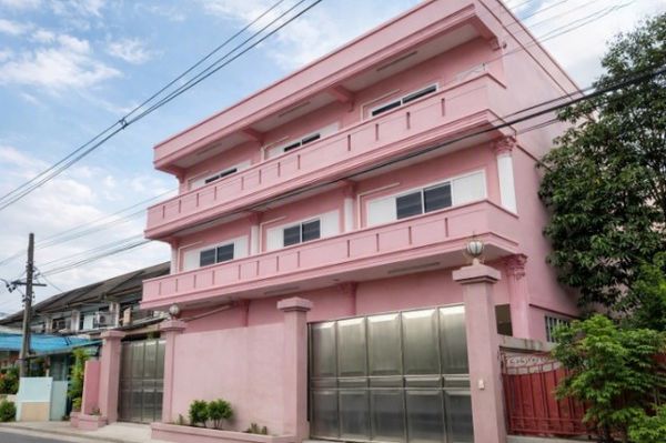 3-story building in TalingChan ThungMangkon-SuanPhak warehouse 60 sqwah 720sqm 3bed 4bath near Phutt