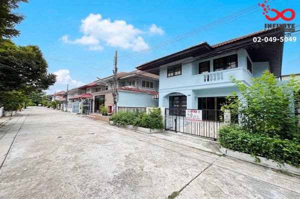 2-story detached house for sale, Sukhumvit 101/1, Soi Wachiratham Sathit 57, area 40 sq m., connecting Sukhumvit-On Nut-Srinakarin, near BTS Punnawithi.