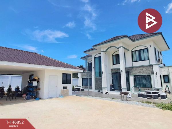 Single house for sale with land, area 2 rai 1 ngan 17.4 sq m, Sriracha, Chonburi, mountain view, wide area.