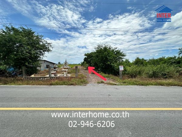 Empty land 3 rai 92 sq m. land near Wat Phai Rong Wua, Nakhon Pathom, Highway 3422, Bang Len, Nakhon Pathom.