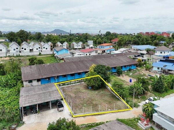 Land for sale in Nong Kham, Sriracha, near Motorway 7. Suitable for building a house or investment.
