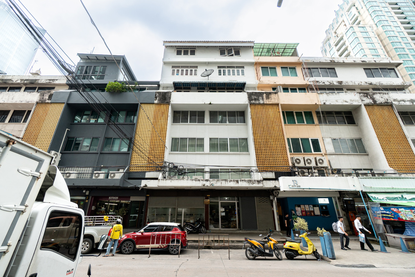 อาคารพานิชย์ 5 ชั้นครึ่งรวม 2 คูหา บนถนนชิดลม, เพียง 400 ม.ถึง BTS ชิดลม – รูปที่ 4