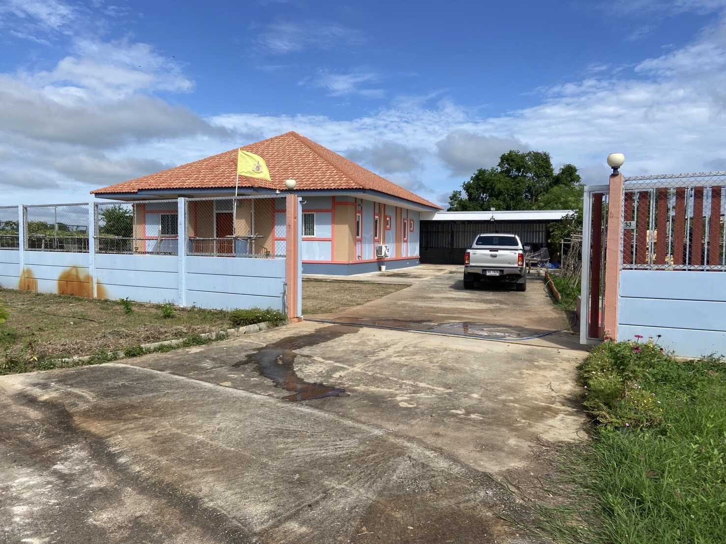 Single house for sale on 6 rai of land. Single house for sale on 6 rai of land.