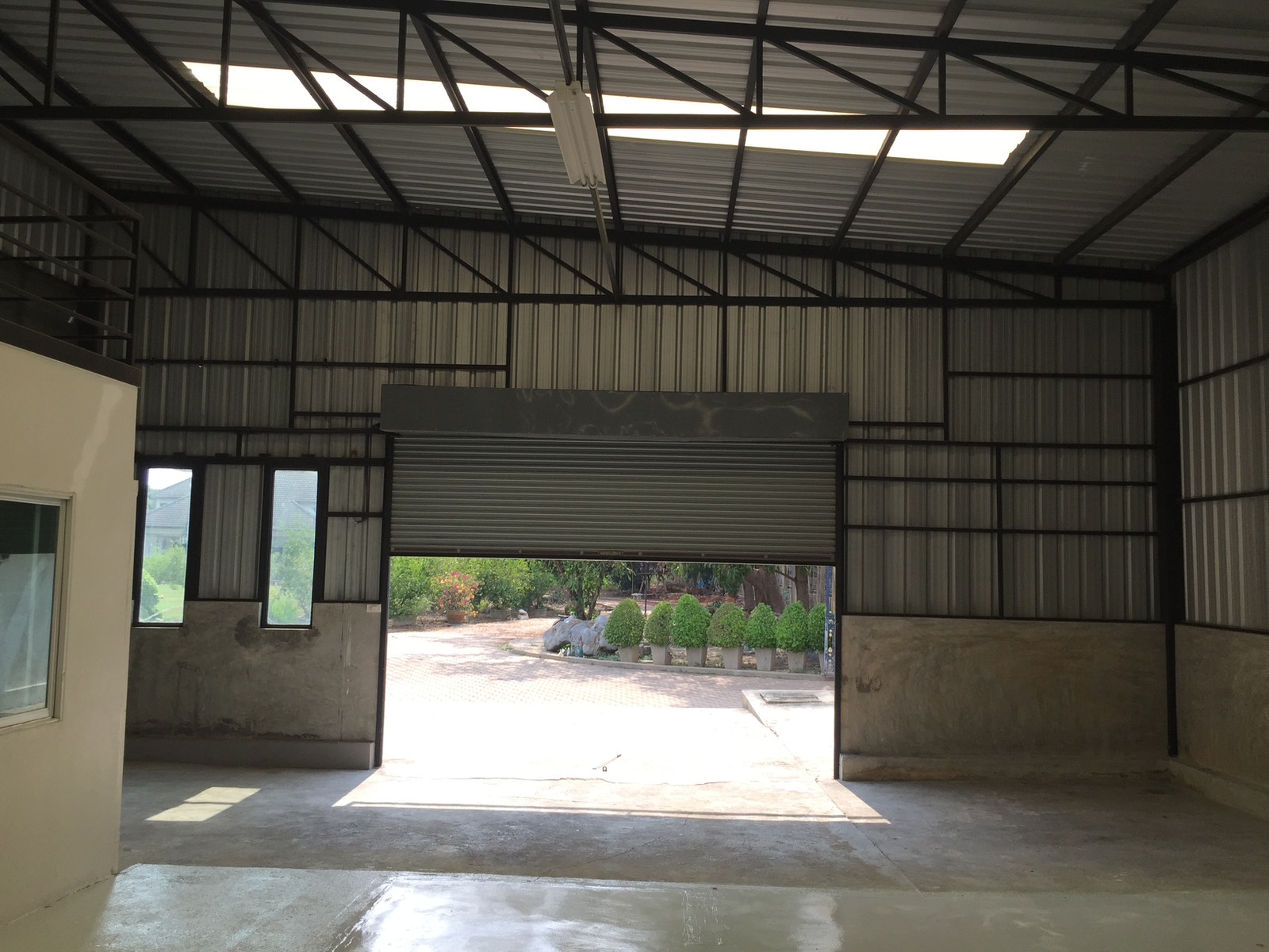 Modern warehouse with office for rent, area size 280 sq m., next to the main road, very convenient, just 500 m. from Bang Phun Expressway, Rangsit-Pathum Road. – รูปที่ 2