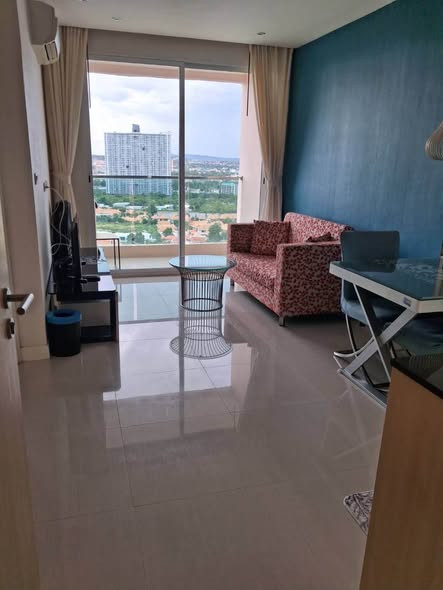 🔥 FOR SALE – Grand Caribbean Pattaya 🌊 High-floor unit with an unobstructed view