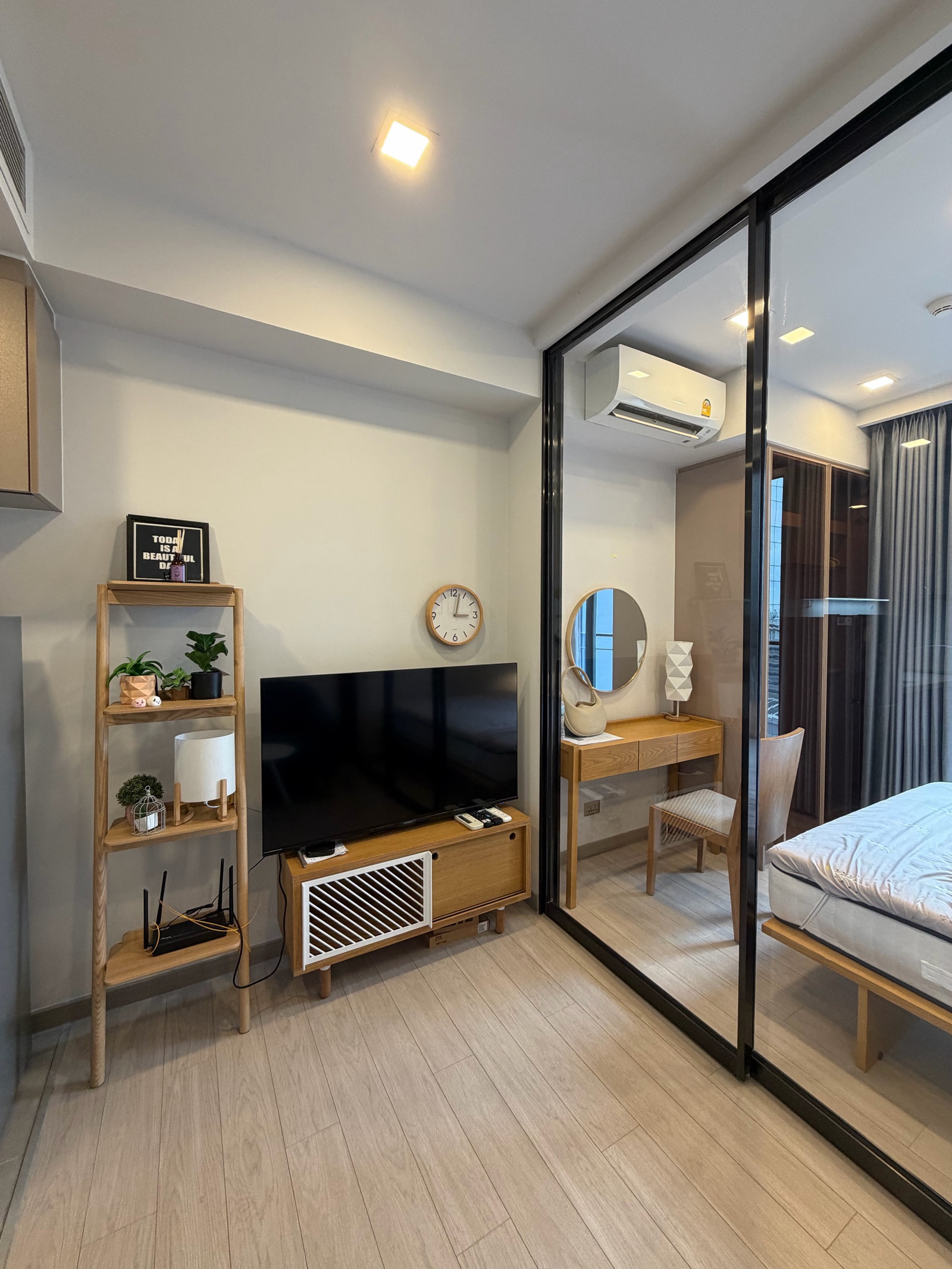 ให้เช่าห้อง one 9 five รวมเฟอร์นิเจอร์และเครื่องใช้ไฟฟ้า – รูปที่ 2