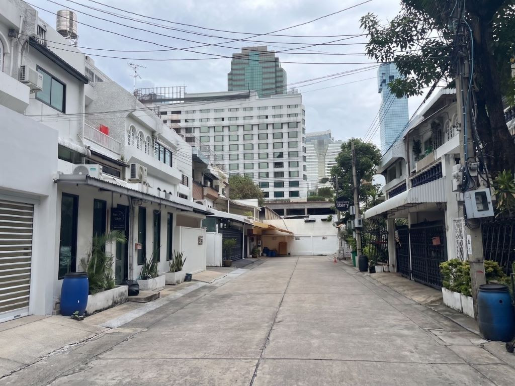 ให้เช่า บ้าน 4 ชั้น ซอยคอนแวนต์ สีลม–สาทร ใจกลางเมือง เยื้อง BNH Hospital  – รูปที่ 2