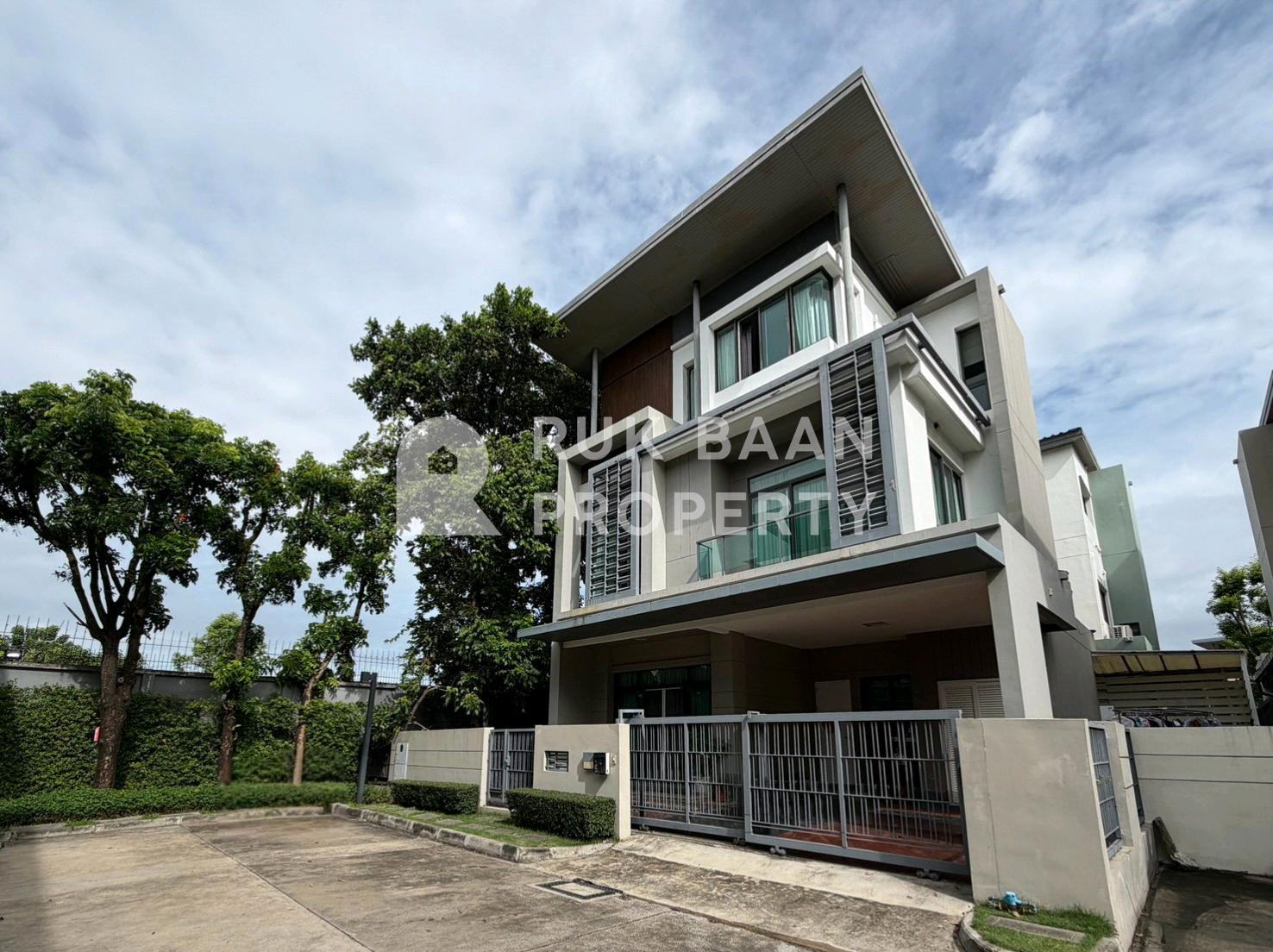 ✨Single house for sale at the edge of the Narasiri Hideaway Village project, Narasiri hideaway, along the expressway.