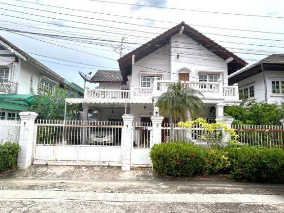 Single house for sale, area 68 sq m, large house, Rung Charoen Village. Soi Wachiratham Sathit 21 Single house for sale, area 68 sq m, large house, Rung Charoen Village. Soi Wachiratham Sathit 21