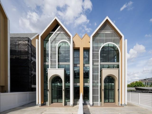 Commercial building for rent 3 Floor 520 sq m, Hua Mak area, Ramkhamhaeng, Srinakarin, Krungthep Kreetha, near MRT Sri Kreetha Expressway. Home office with a simple, elegant design, newly built with high ceilings. Commercial building for rent 3 Floor 520 sq m, Hua Mak area, Ramkhamhaeng, Srinakarin, Krungthep Kreetha, near MRT Sri Kreetha Expressway. Home office with a simple, elegant design, newly built with high ceilings.