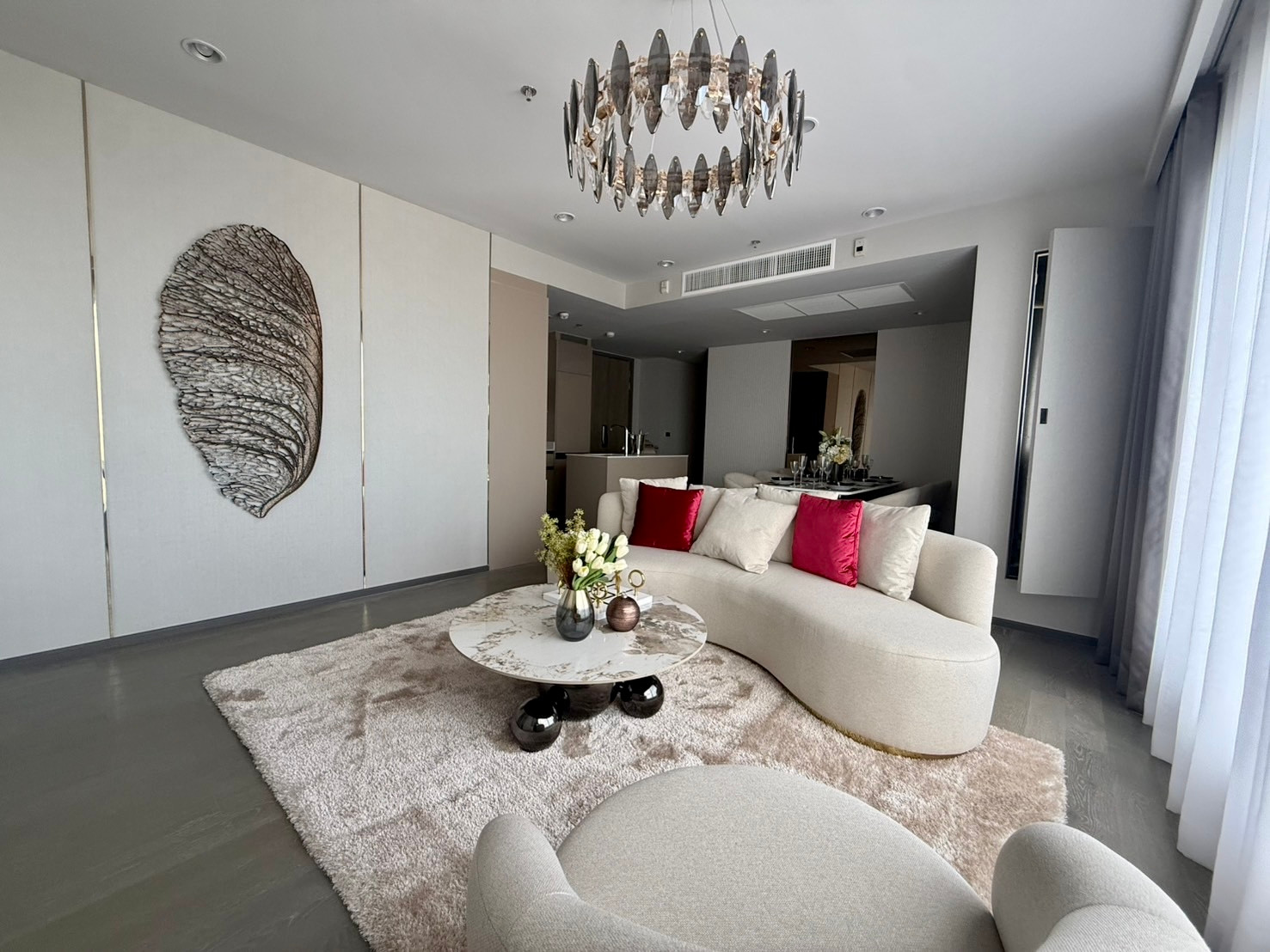 Coco parc: 3bed 3bath 102sqm. 120,000/mth Benjakiti view Am: 0656199198