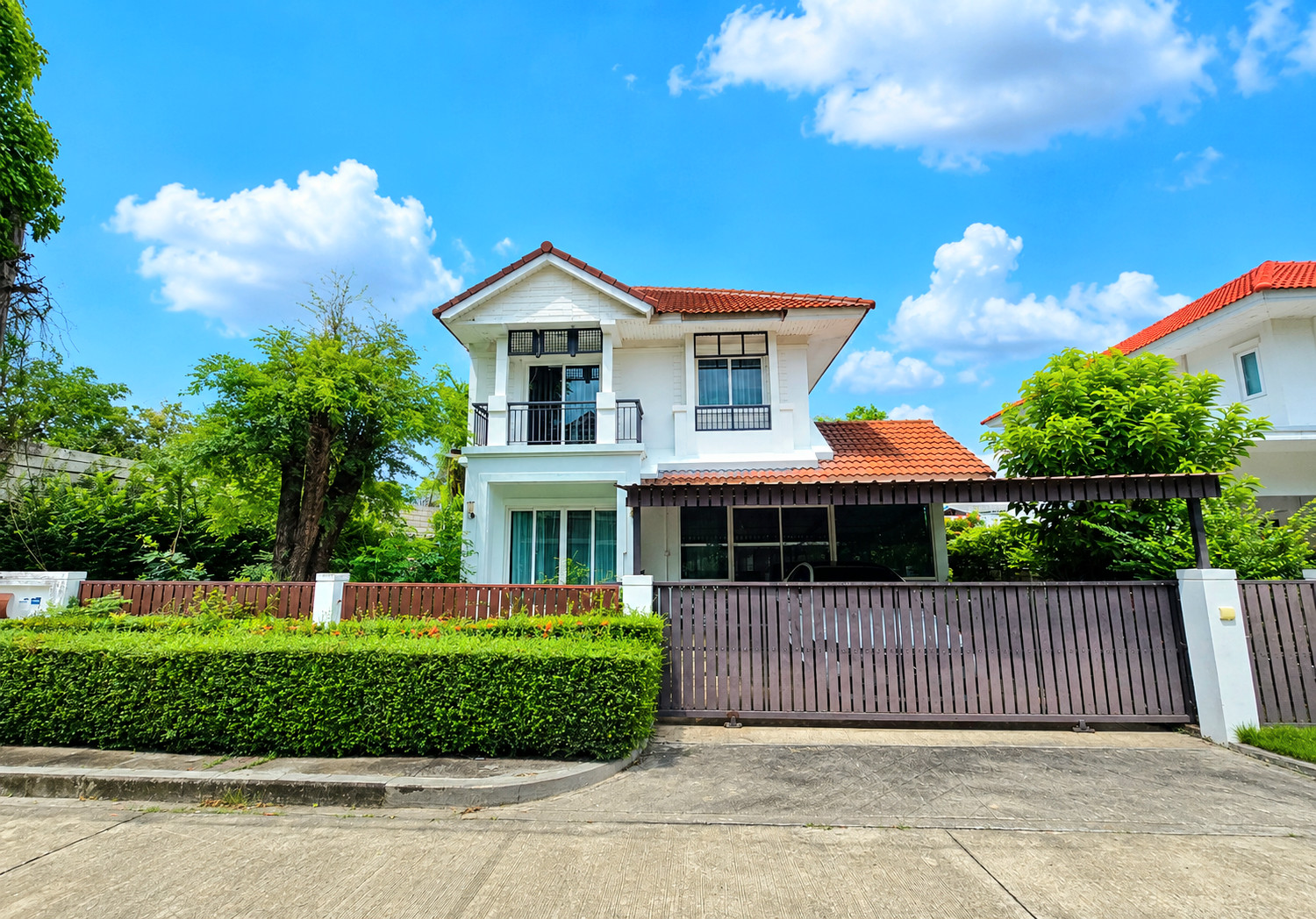 🏡 Perfect Place Ramkhamhaeng 2 (174) corner unit (for rent 25,000 baht/month) 61.9 sq m., beginning of the project. 🏡 Perfect Place Ramkhamhaeng 2 (174) corner unit (for rent 25,000 baht/month) 61.9 sq m., beginning of the project.