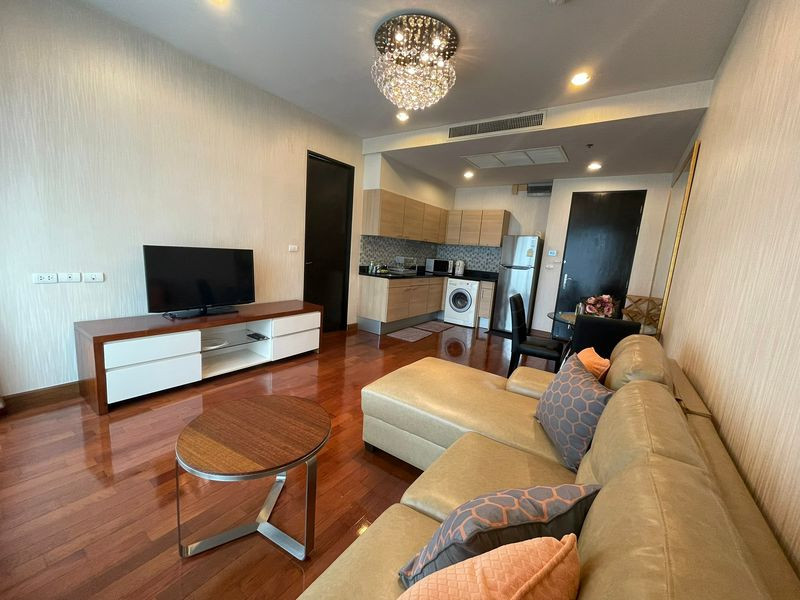 1-Bedroom for Sale l The Address Chidlom l Best Value l Move-in Ready