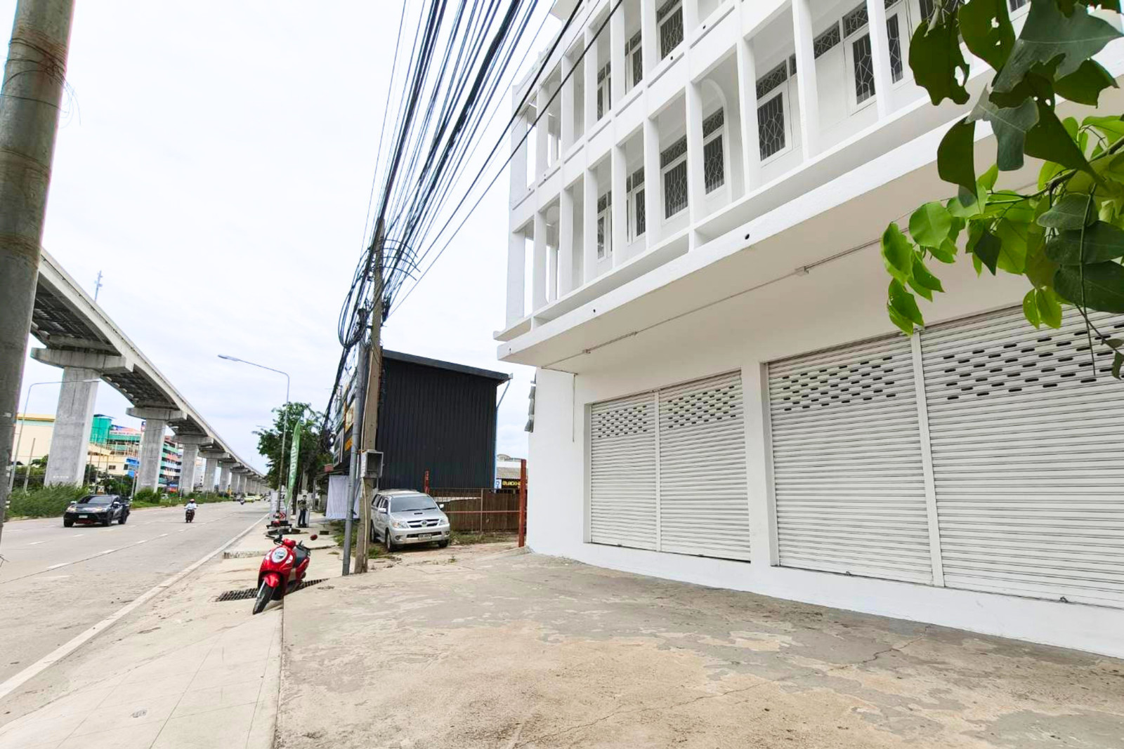 Commercial building for rent, showroom, office, on Theparak Road, Km. 2, opposite DENSO Company, Theparak. – รูปที่ 4