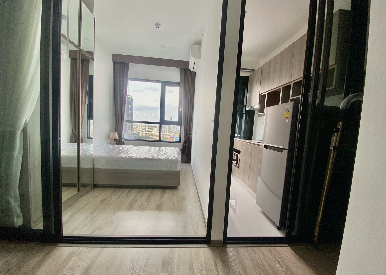Knightsbridge Prime Onnut for rent 16500/mo.
