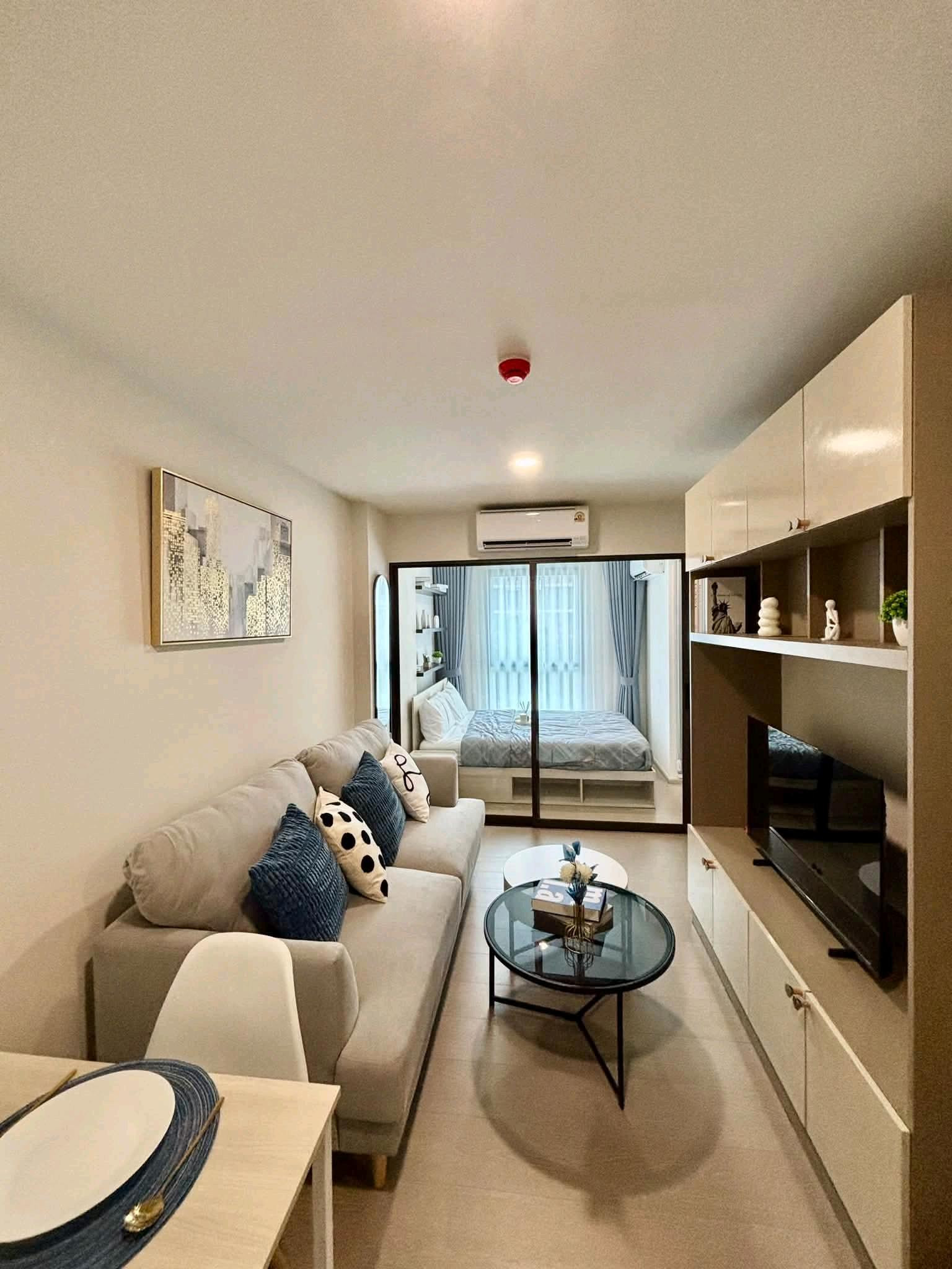 For rent: Good Day Sukhumvit 93 🌿 Beautiful room with pool &amp; garden view | Fully furnished, complete electrical appliances | There is a shuttle to and from BTS Bang Chak.