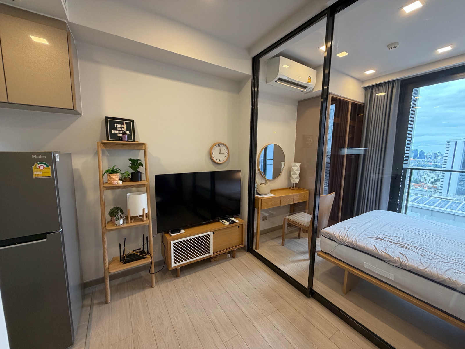 ให้เช่าห้อง one 9 five รวมเฟอร์นิเจอร์และเครื่องใช้ไฟฟ้า – รูปที่ 3