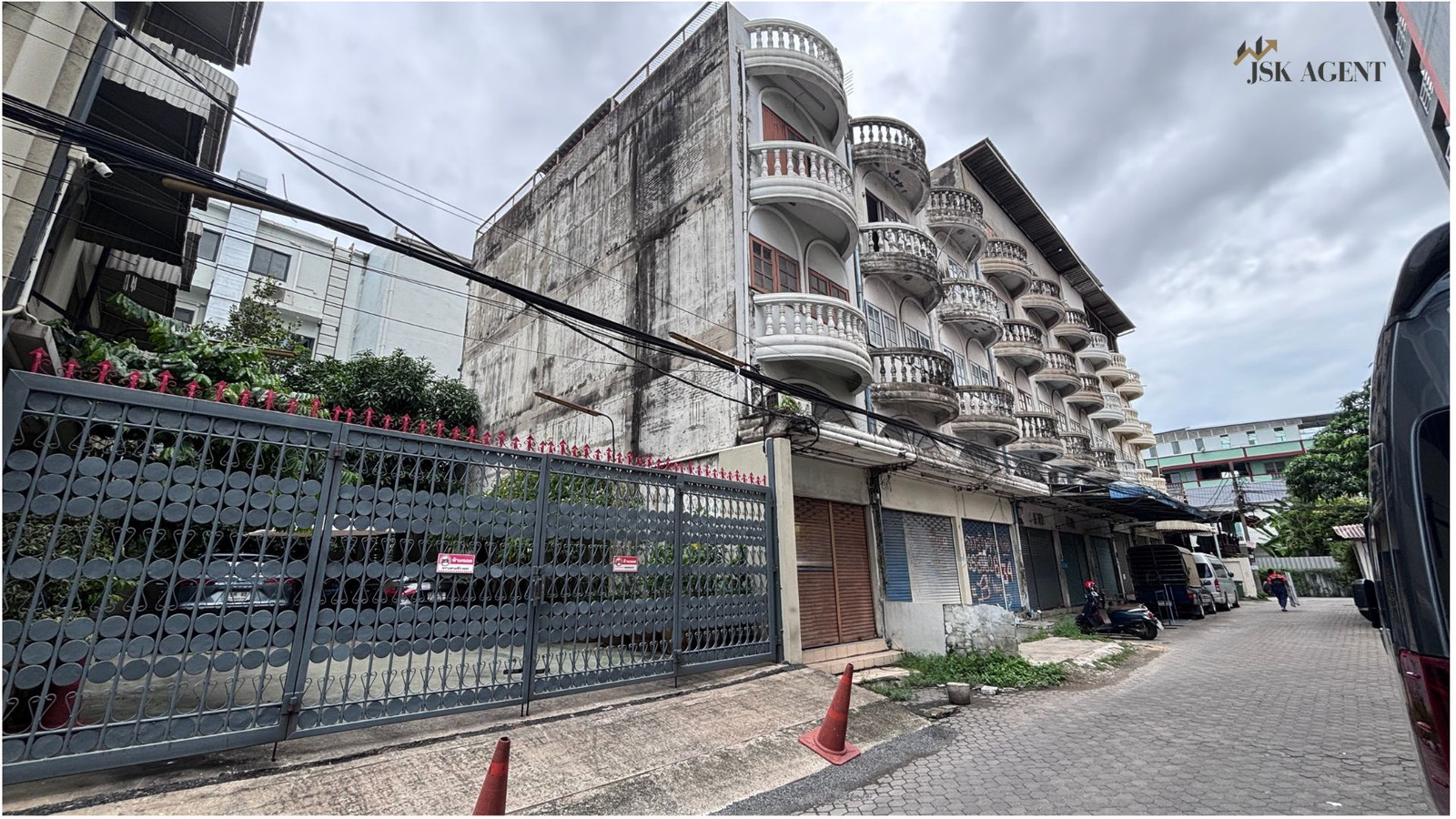 🏢 Sell / rent commercial building, corner room, good location, On Nut 41 – รูปที่ 4