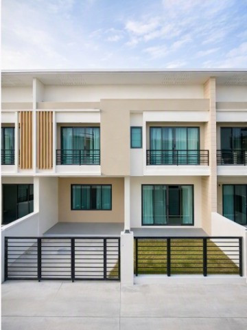 Dynasty Tile Phanat Nikhom-Chonburi Rd.3-bed on Sukprayur Rd. 27sq.wa. 163sq.m. 3-bath townhome nea Dynasty Tile Phanat Nikhom-Chonburi Rd.3-bed on Sukprayur Rd. 27sq.wa. 163sq.m. 3-bath townhome nea
