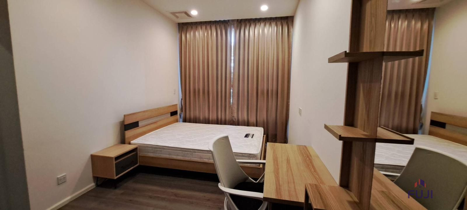 ให้เช่าคอนโดหรู 2 ห้องนอน ที่ Whizdom Essence – รูปที่ 4