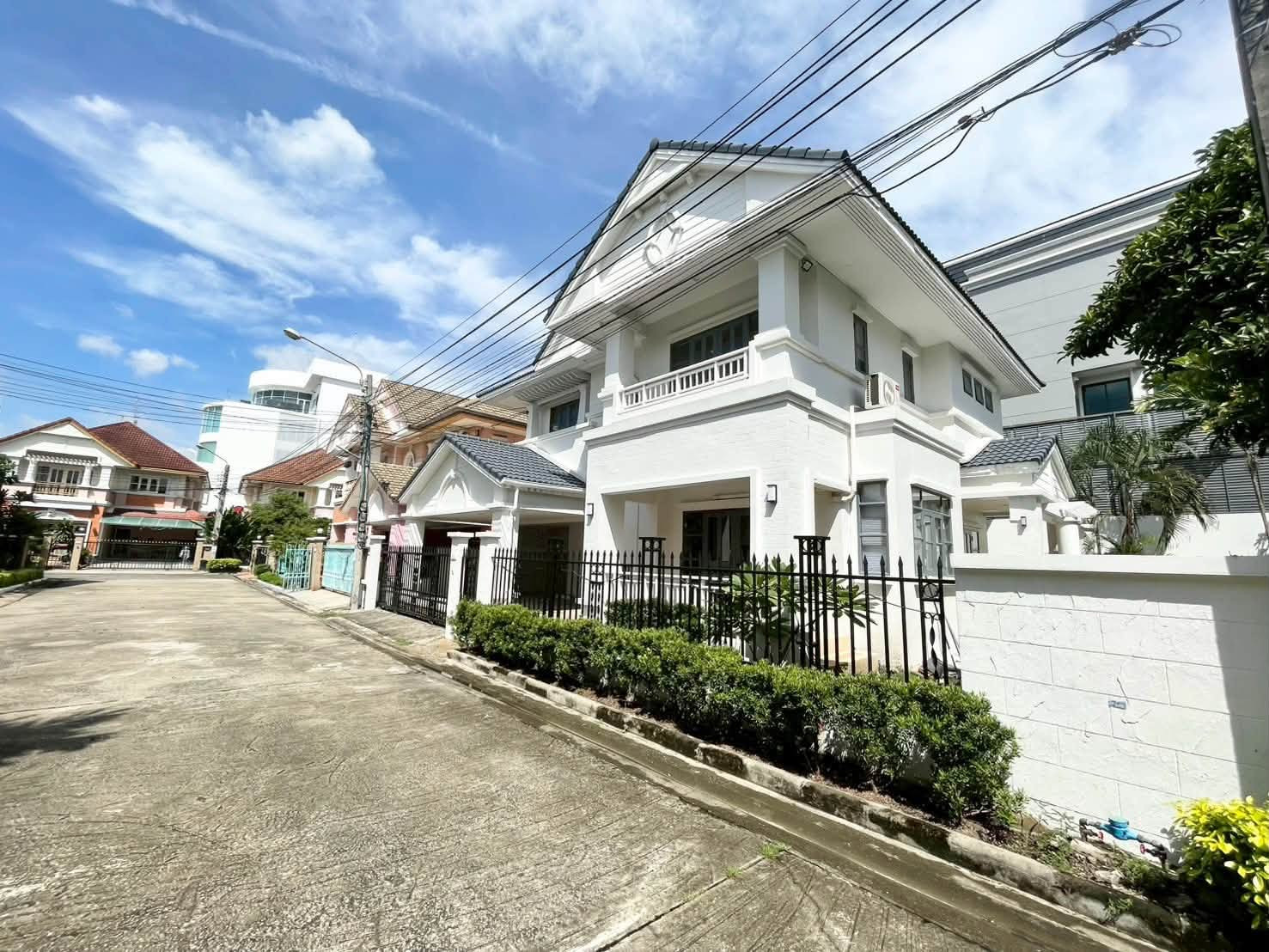 ให้เช่า บ้านเดี่ยว 2 ชั้น 65 ตรว. ปรับปรุงใหม่ อยู่ ถ.พัฒนาการ – รูปที่ 2