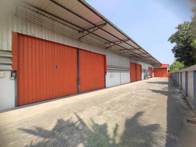 Warehouse for rent, Kantana 1, Bang Muang, Bang Yai, Nonthaburi, accessible both from Soi Bang Yai-Bang Khu Lat 2 and 4. Warehouse for rent, Kantana 1, Bang Muang, Bang Yai, Nonthaburi, accessible both from Soi Bang Yai-Bang Khu Lat 2 and 4.