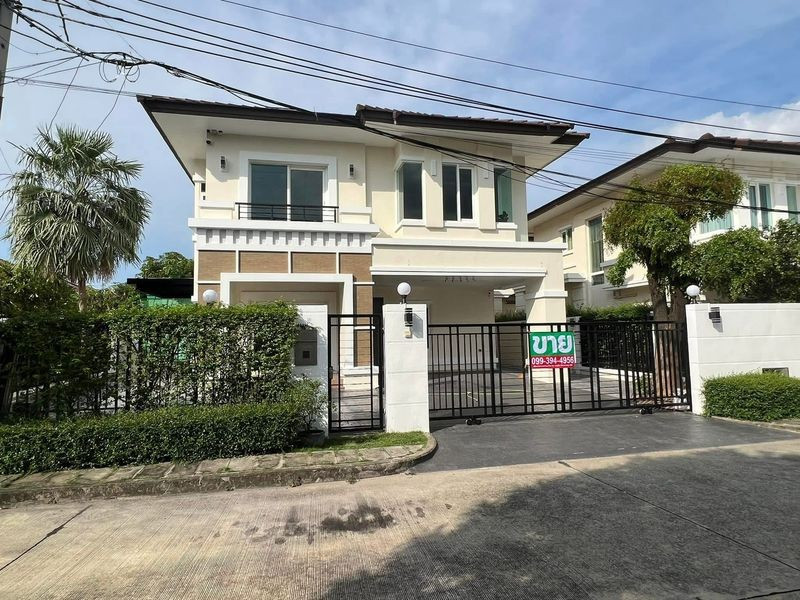 House for sale, ready to move in You can stay now. Village project The City Rama 5 - Ratchaphruek, good price lower than market price. Near Rama 5 roundabout, easy access to the expressway.