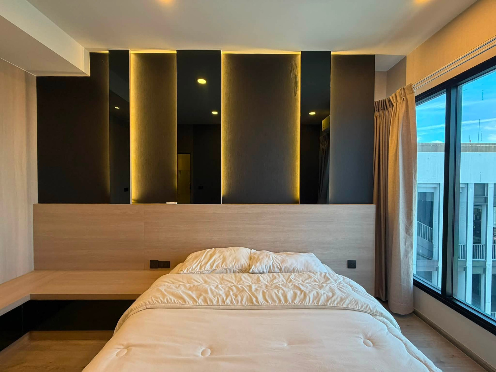 Chapter One Flow Bangpo condo with beautiful Chao Phraya River view🚣