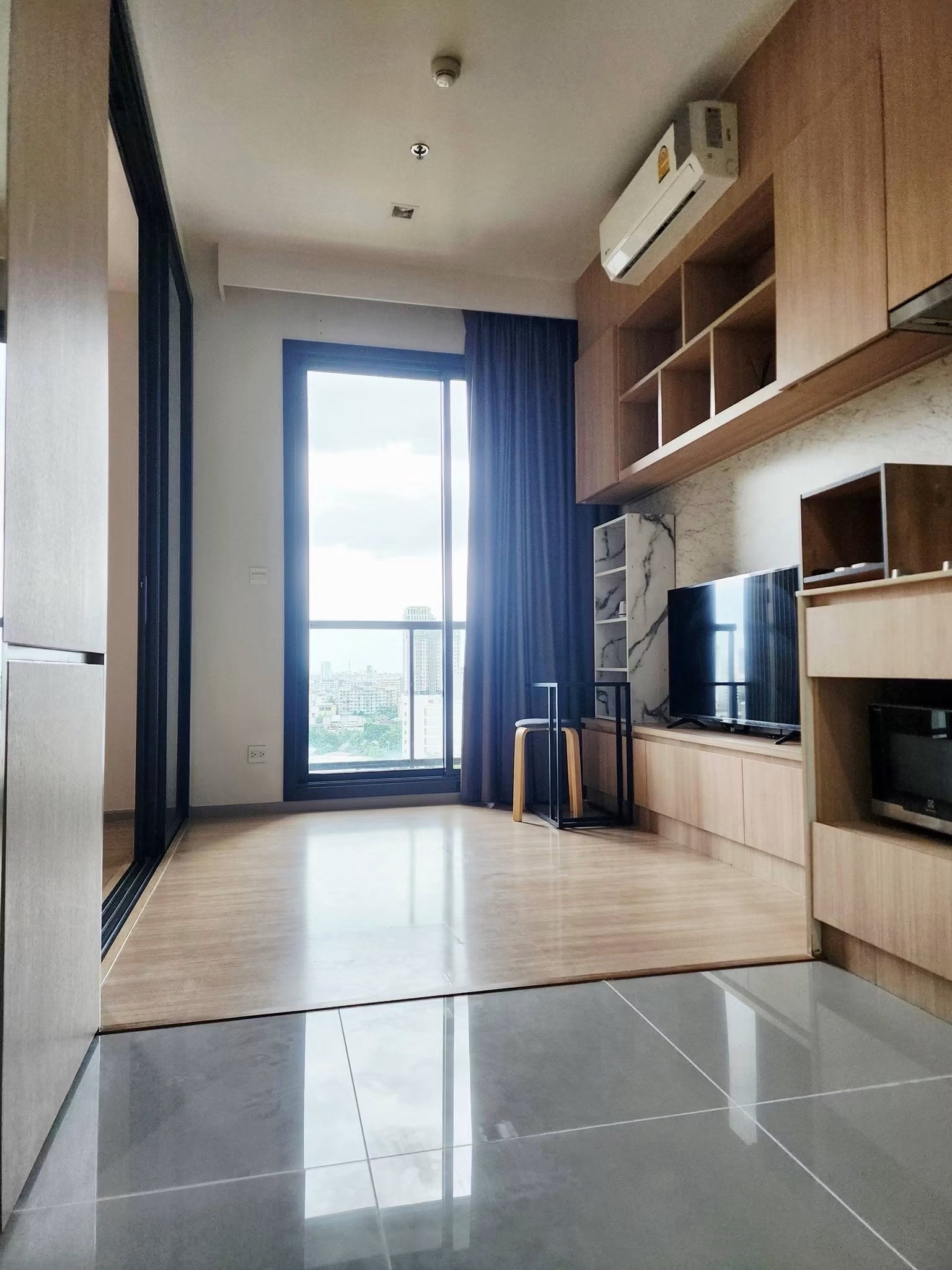 LHC-0548 For rent M Jatujak 🛌 1 bedroom 33 sq m. 🚇 near BTS / MRT Chatuchak 🐶🐱 Pet Friendly LHC-0548 For rent M Jatujak 🛌 1 bedroom 33 sq m. 🚇 near BTS / MRT Chatuchak 🐶🐱 Pet Friendly
