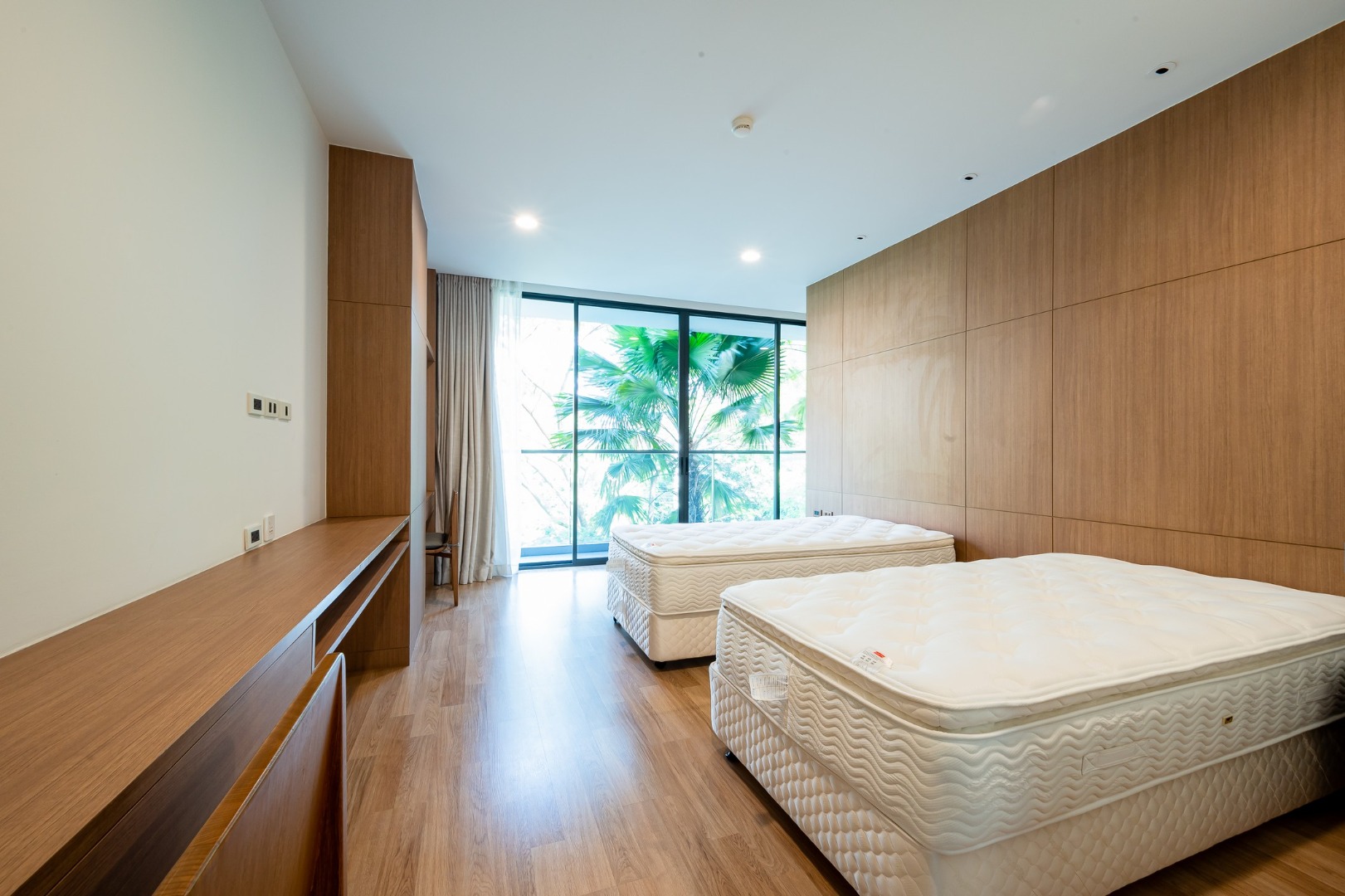 🔥Urgent Sale+🔥 Park Court Sukhumvit 77, near BTS On Nut station. Fully furnished and ready to move in.