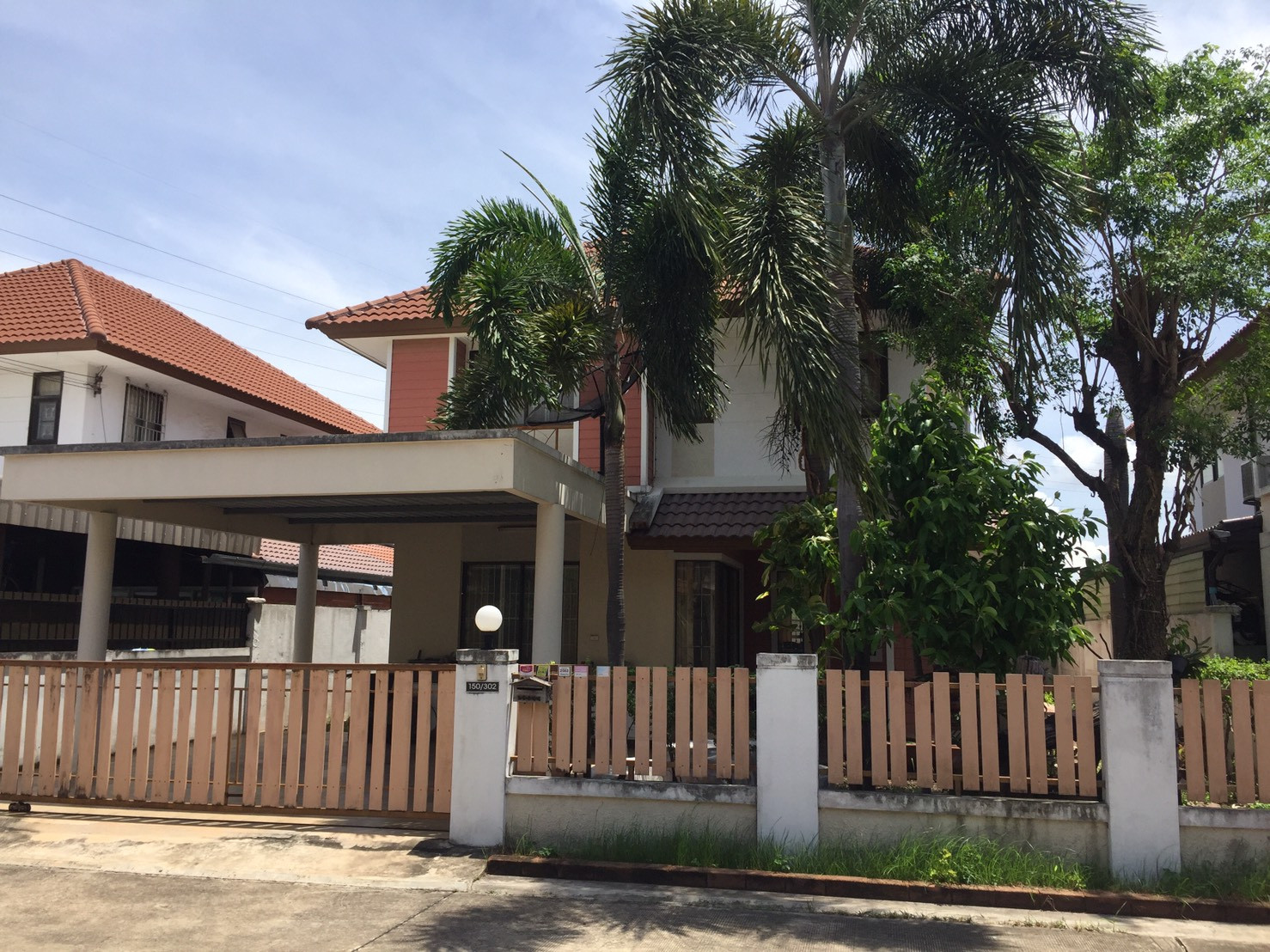 Single house for sale, Country Park 3 Village, Chonburi. Single house for sale, Country Park 3 Village, Chonburi.