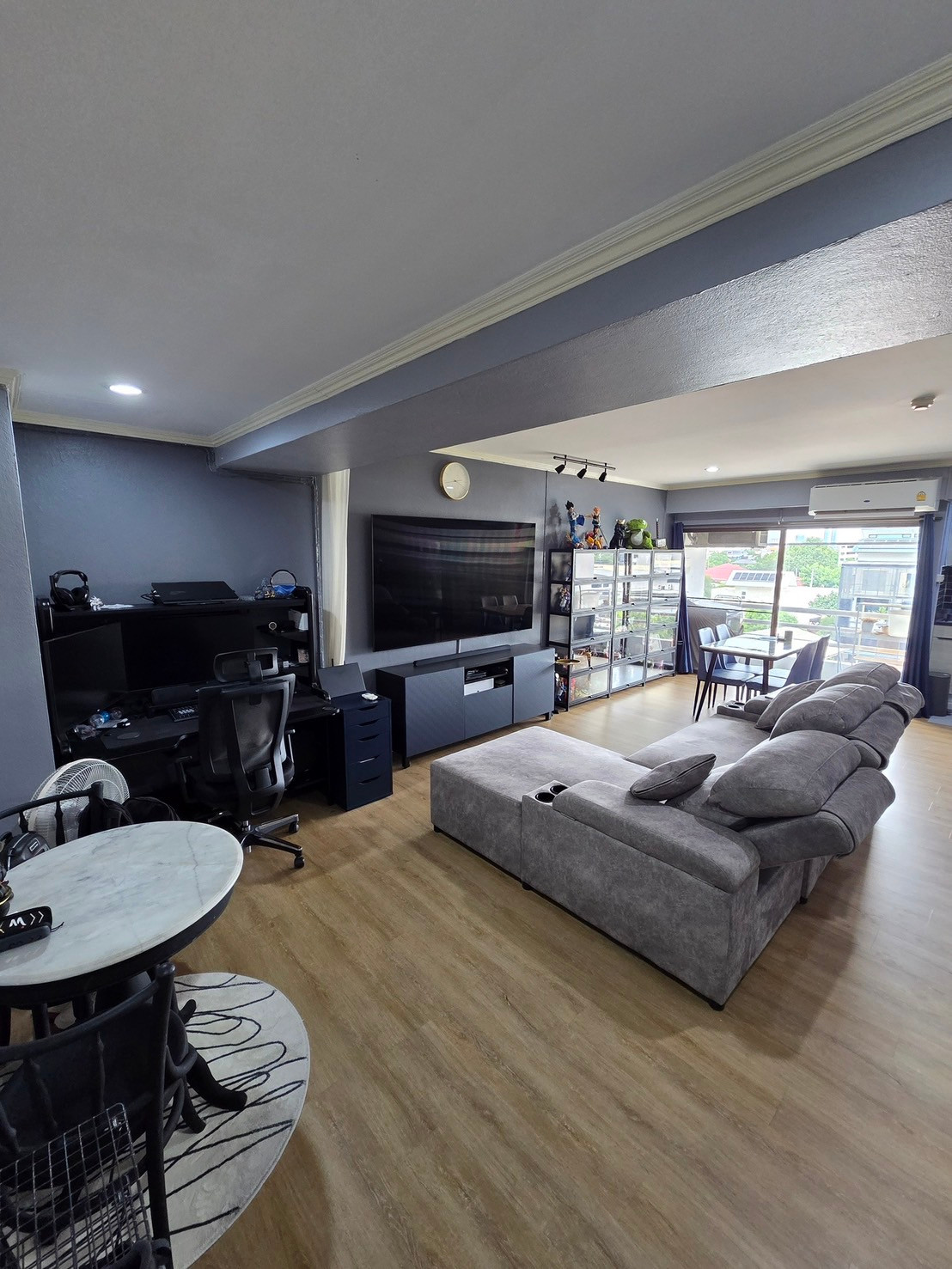 1b1b 80sqm, Only 25k,  Pet Allow 🐶🐱 , Located at BTS ari, Phaholyothin 8 St., Ready to view now, Proper Price  Very Big room,