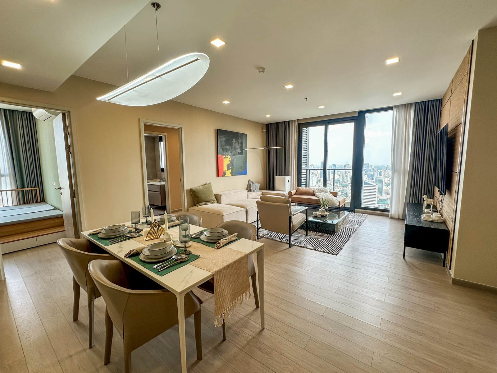 For rent!!! | One9Five | Luxury high-rise condominium in the heart of the New CBD, just minutes from MRT Rama 9 Station✨