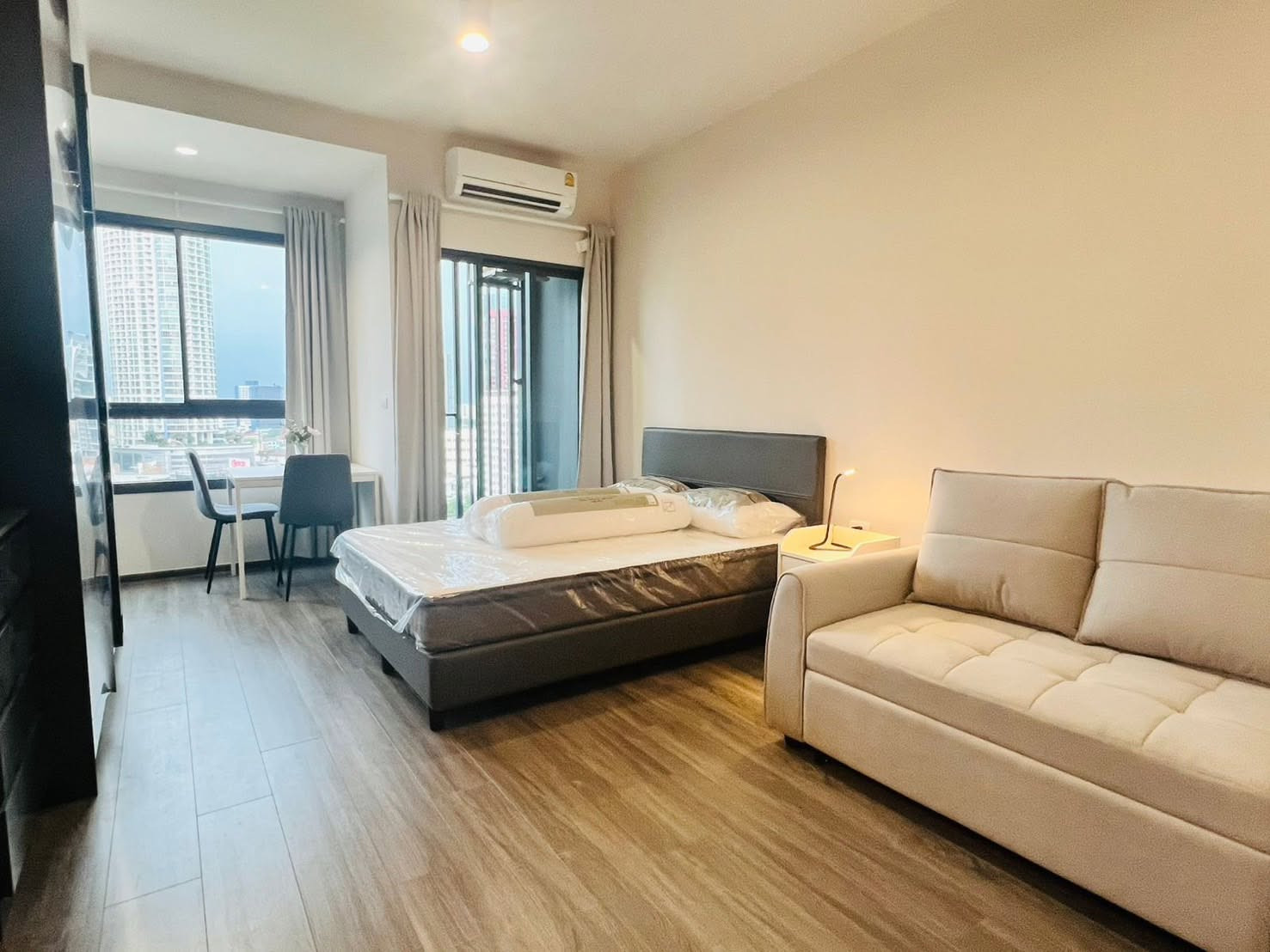 For Rent Ideo sukhumvit rama 4 studio size 30 sq.m. F/F